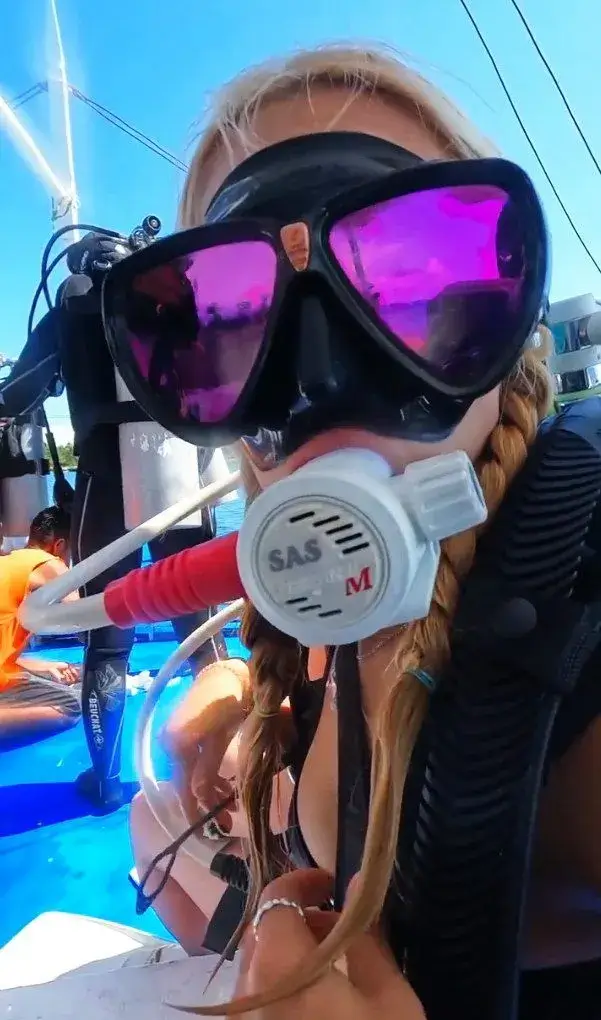 M228 Lightweight Diving Mask (1)